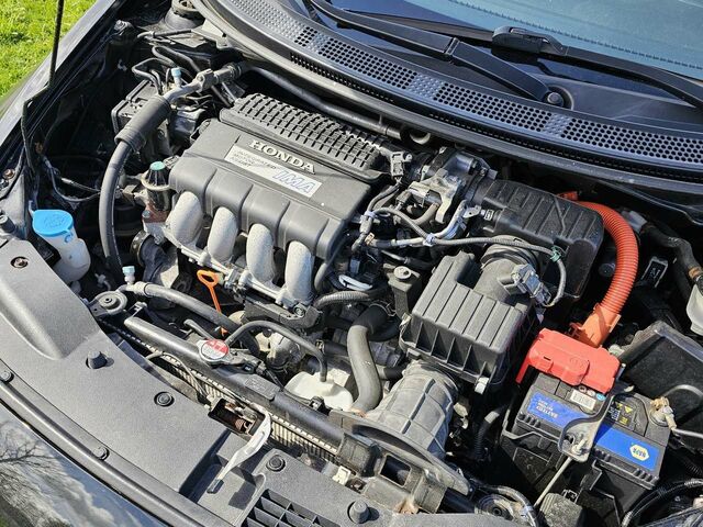 Чорний Хонда ЦРЗ, об'ємом двигуна 1.5 л та пробігом 140 тис. км за 8045 $, фото 7 на Automoto.ua