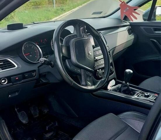 Пежо 508, об'ємом двигуна 2 л та пробігом 280 тис. км за 6911 $, фото 6 на Automoto.ua