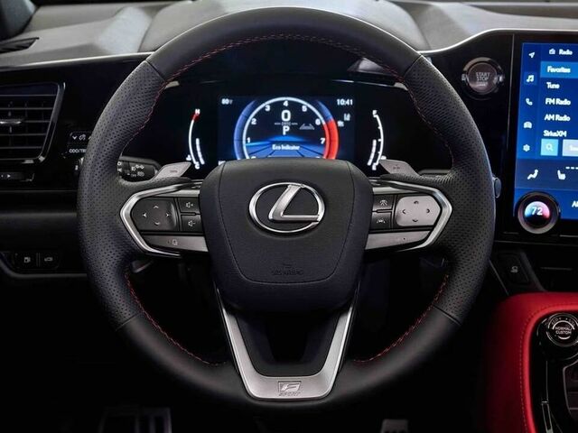 Дивитись фото салону нового Lexus NX 2023
