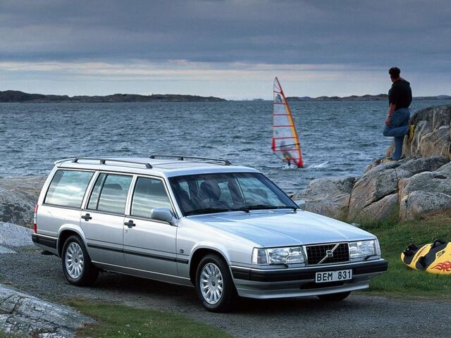 Вольво 940, Універсал 1990 - 1994 Kombi (945) 2.3 i