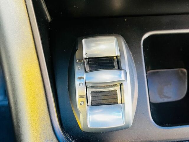 Альфа Ромео Джульетта 2011 в Европе на Automoto.ua Серый Альфа Ромео Джульетта, объемом двигателя 1 л и пробегом 145 тыс. км за 6538 $, фото 11 на Automoto.ua