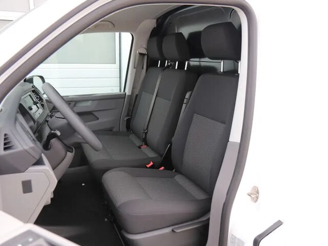 Фольксваген T6.1 Transporter 2024 у Європі на Automoto.ua Білий Фольксваген T6.1 Transporter, об'ємом двигуна 1.97 л та пробігом 14 тис. км за 59439 $, фото 3 на Automoto.ua