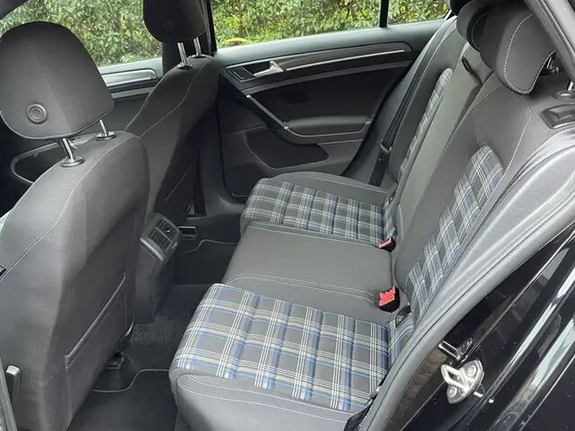 Фольксваген Гольф 2017 у Європі на Automoto.ua Чорний Фольксваген Гольф, об'ємом двигуна 1.4 л та пробігом 113 тис. км за 21920 $, фото 9 на Automoto.ua