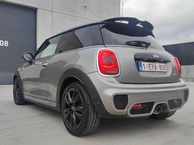 Серый Мини John Cooper Works, объемом двигателя 2 л и пробегом 80 тыс. км за 25834 $, фото 1 на Automoto.ua