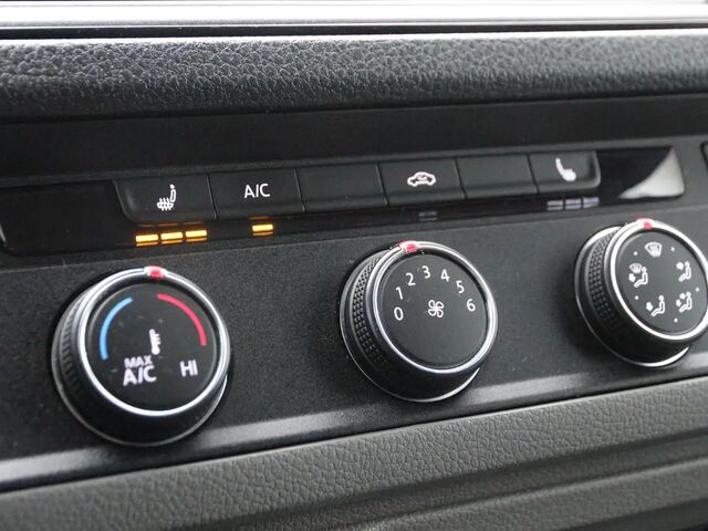 Фольксваген Крафтер 2022 в Европе на Automoto.ua Белый Фольксваген Крафтер, объемом двигателя 1.97 л и пробегом 37826 тыс. км за 45920 $, фото 11 на Automoto.ua