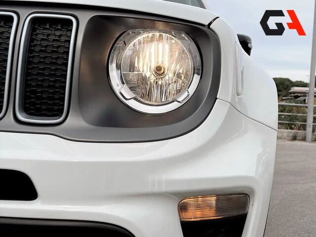 Джип Ренегат 2023 в Европе на Automoto.ua Белый Джип Ренегат, объемом двигателя 1.6 л и пробегом 92 тыс. км за 22630 $, фото 7 на Automoto.ua