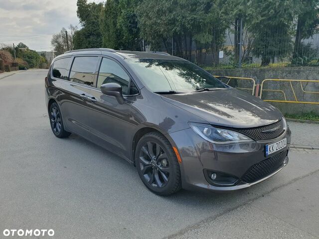 Крайслер Pacifica, об'ємом двигуна 3.61 л та пробігом 69 тис. км за 22225 $, фото 1 на Automoto.ua