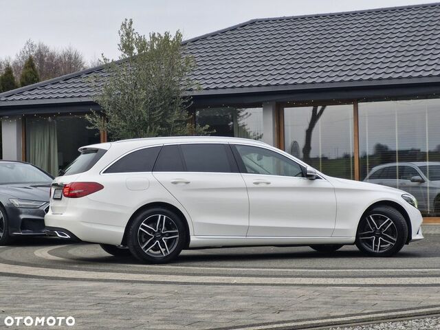 Мерседес Ц-Класс 2020 в Европе на Automoto.ua Белый Мерседес Ц-Класс, объемом двигателя 1 л и пробегом 130 тыс. км за 79900 $, фото 23 на Automoto.ua