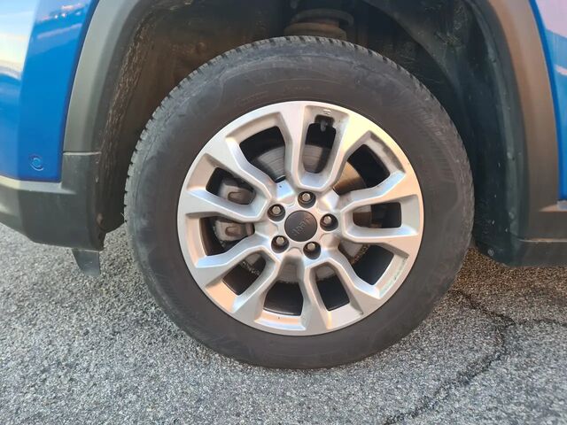 Джип Компас 2021 в Европе на Automoto.ua Синий Джип Компас, объемом двигателя 1.33 л и пробегом 39 тыс. км за 19653 $, фото 12 на Automoto.ua