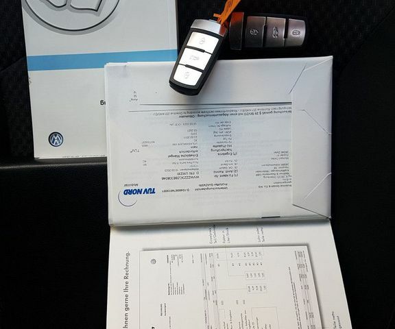 Фольксваген Пассат 2011 у Європі на Automoto.ua Чорний Фольксваген Пассат, об'ємом двигуна 1.39 л та пробігом 205 тис. км за 4232 $, фото 15 на Automoto.ua