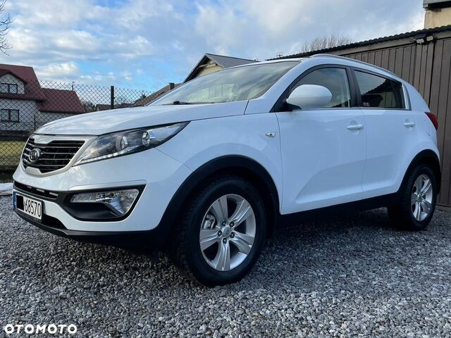 Кіа Sportage, об'ємом двигуна 1.69 л та пробігом 223 тис. км за 8186 $, фото 12 на Automoto.ua