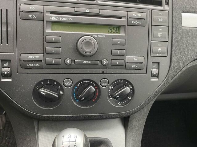 Форд Си-Макс 2004 в Европе на Automoto.ua Серый Форд Си-Макс, объемом двигателя 0 л и пробегом 230 тыс. км за 1200 $, фото 6 на Automoto.ua