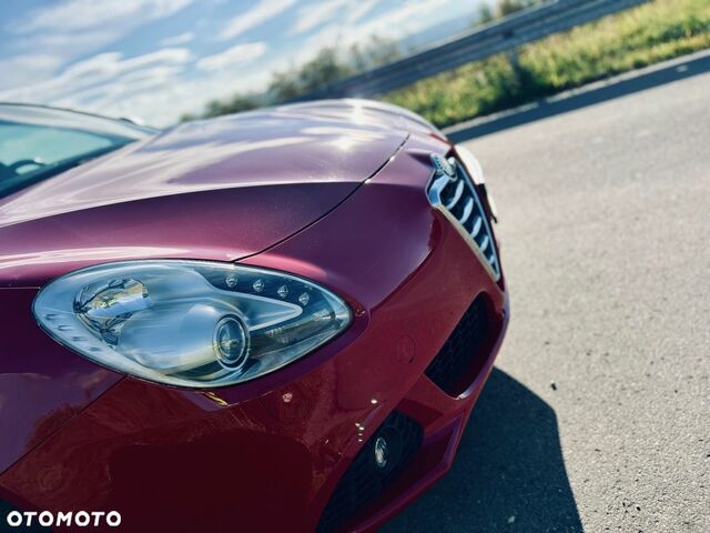 Альфа Ромео Giulietta 2012 у Європі на Automoto.ua Червоний Альфа Ромео Giulietta, об'ємом двигуна 1 л та пробігом 146 тис. км за 7482 $, фото 7 на Automoto.ua