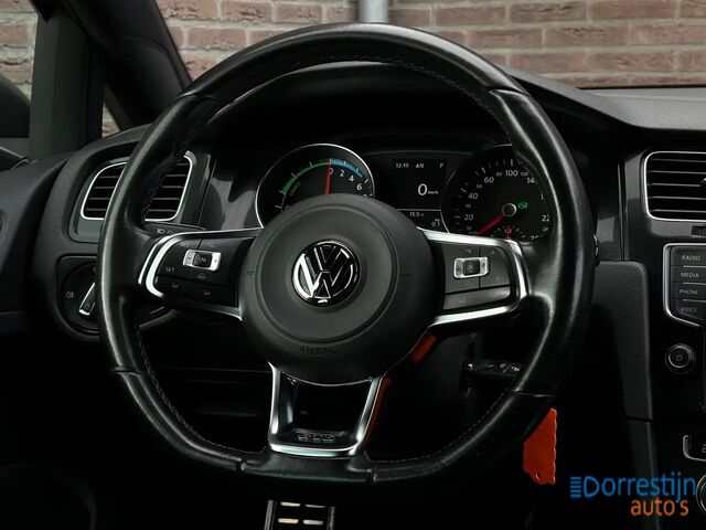 Фольксваген Golf GTE 2015 в Европе на Automoto.ua Серый Фольксваген Golf GTE, объемом двигателя 1.4 л и пробегом 164 тыс. км за 13922 $, фото 10 на Automoto.ua