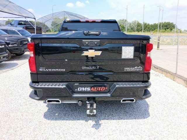 Шевроле Сильверадо 2024 в Европе на Automoto.ua Черный Шевроле Сильверадо, объемом двигателя 6.16 л и пробегом 30 тыс. км за 93702 $, фото 6 на Automoto.ua