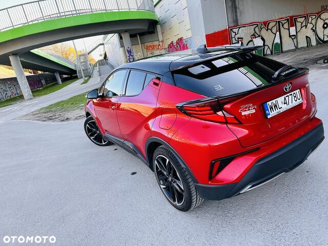 Тойота C-HR, объемом двигателя 1.99 л и пробегом 33 тыс. км за 28078 $, фото 2 на Automoto.ua