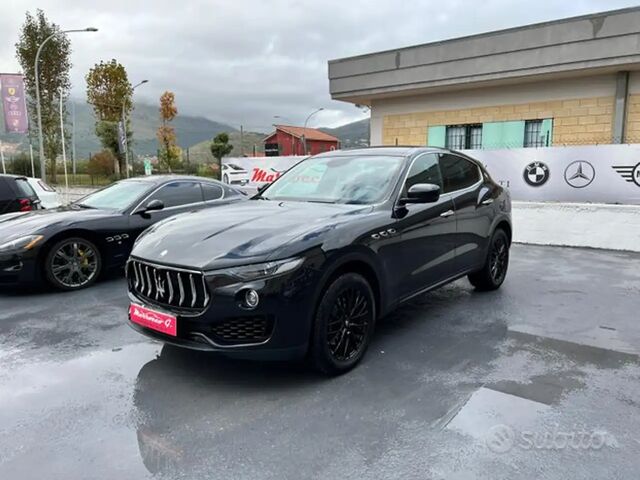 Мазераті Леванте 2018 у Європі на Automoto.ua Чорний Мазераті Леванте, об'ємом двигуна 0 л та пробігом 89 тис. км за 58354 $, фото 1 на Automoto.ua