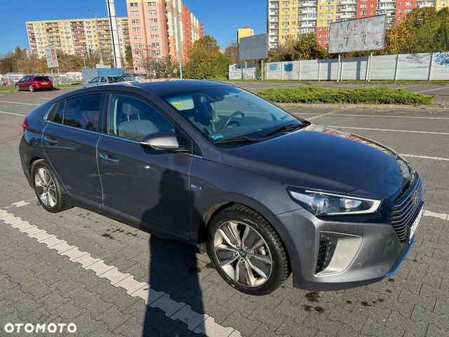 Хендай Ioniq, объемом двигателя 1.58 л и пробегом 88 тыс. км за 16199 $, фото 1 на Automoto.ua