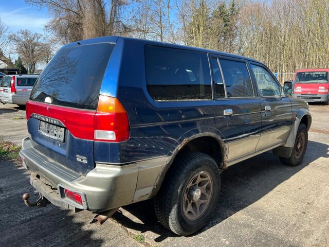 Міцубісі Паджеро 1999 у Європі на Automoto.ua Синій Міцубісі Паджеро, об'ємом двигуна 2.97 л та пробігом 250 тис. км за 1750 $, фото 7 на Automoto.ua