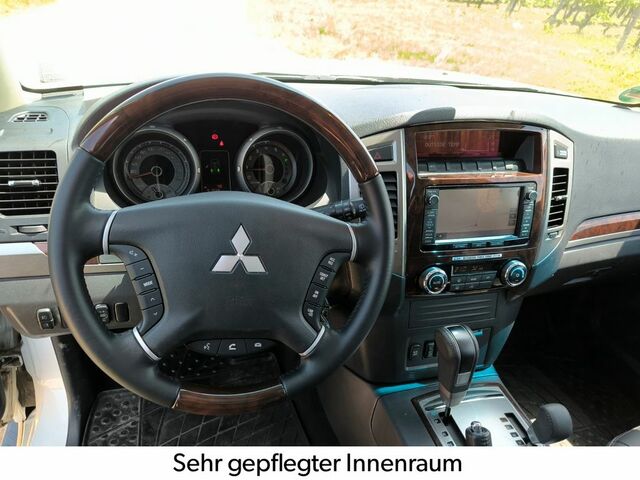 Міцубісі Паджеро 2016 у Європі на Automoto.ua Білий Міцубісі Паджеро, об'ємом двигуна 3.2 л та пробігом 51 тис. км за 41884 $, фото 5 на Automoto.ua