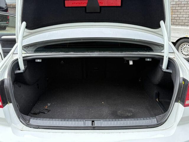 Фольксваген Пассат 2016 у Європі на Automoto.ua Білий Фольксваген Пассат, об'ємом двигуна 1.4 л та пробігом 227 тис. км за 9302 $, фото 21 на Automoto.ua