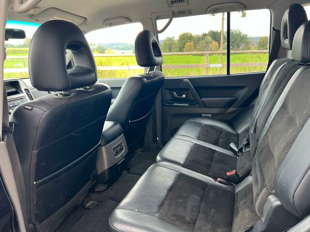 Міцубісі Паджеро 2006 у Європі на Automoto.ua Чорний Міцубісі Паджеро, об'ємом двигуна 0 л та пробігом 215 тис. км за 4199 $, фото 8 на Automoto.ua