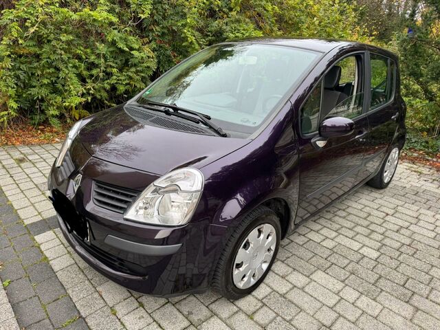 Рено Модус 2006 у Європі на Automoto.ua Синій Рено Модус, об'ємом двигуна 1.15 л та пробігом 126 тис. км за 1650 $, фото 9 на Automoto.ua