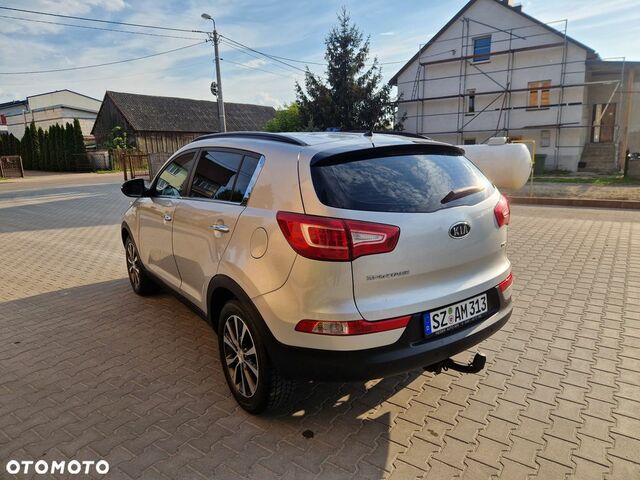 Кіа Sportage, об'ємом двигуна 1.69 л та пробігом 238 тис. км за 8164 $, фото 6 на Automoto.ua