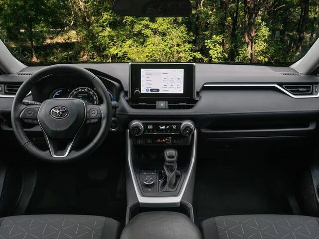 Toyota RAV4 2025 салон Дивитись фото салону Toyota RAV4 2025