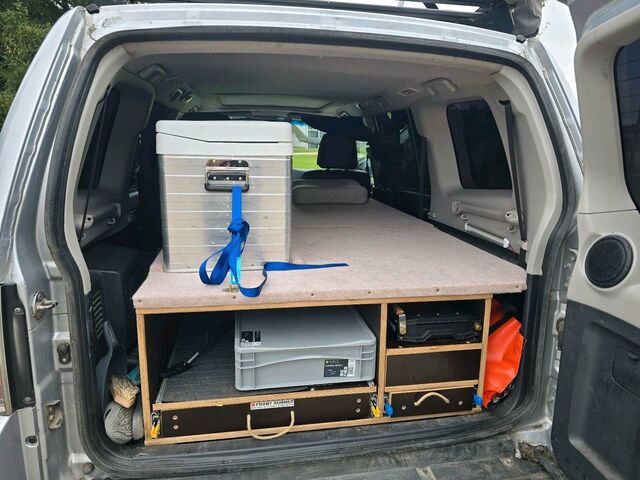 Мицубиси Паджеро 2007 в Европе на Automoto.ua Серый Мицубиси Паджеро, объемом двигателя 0 л и пробегом 279 тыс. км за 13900 $, фото 6 на Automoto.ua