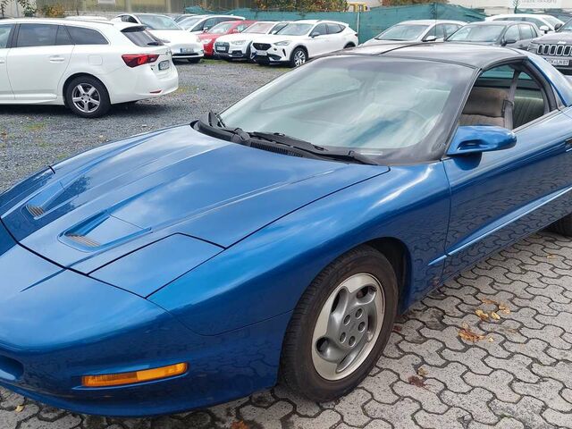 Синій Понтіак Firebird, об'ємом двигуна 3.35 л та пробігом 70 тис. км за 10745 $, фото 1 на Automoto.ua