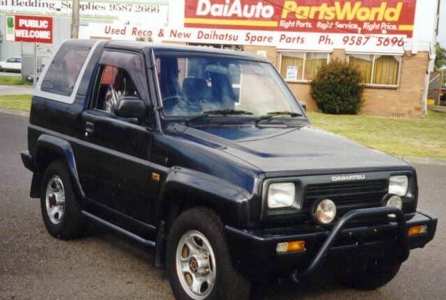 Дайхатсу Фероза, Внедорожник / Кроссовер 1988 - 1998 Soft Top 1.6 i 16V (95 Hp)