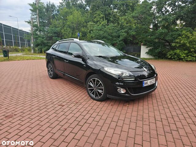 Рено Меган 2013 у Європі на Automoto.ua Чорний Рено Меган, об'ємом двигуна 1 л та пробігом 146 тис. км за 5545 $, фото 4 на Automoto.ua