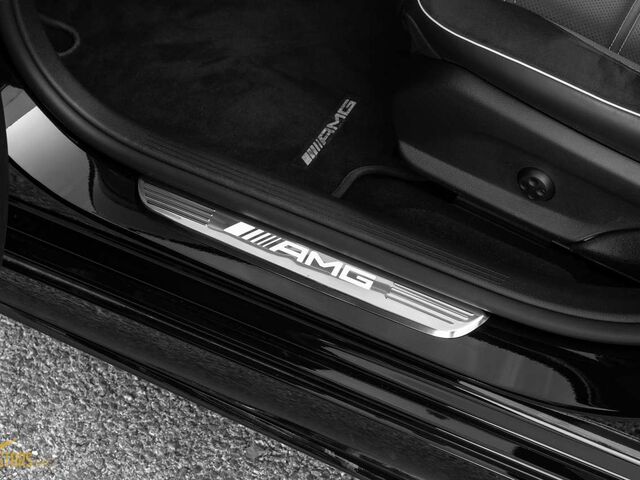 Чорний Мерседес E 63 AMG, об'ємом двигуна 3.98 л та пробігом 16 тис. км за 143978 $, фото 11 на Automoto.ua