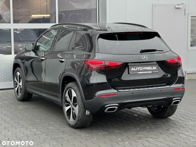 Мерседес ГЛА-Класс 2025 в Европе на Automoto.ua Черный Мерседес ГЛА-Класс, объемом двигателя 1 л и пробегом 5 тыс. км за 55376 $, фото 10 на Automoto.ua