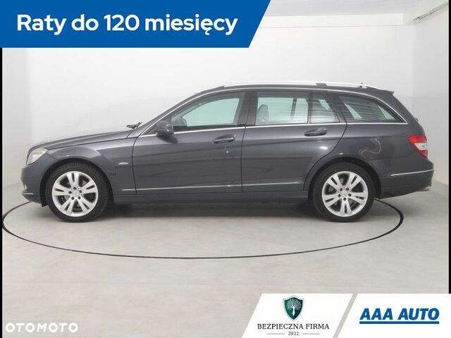 Мерседес Ц-Класс 2008 в Европе на Automoto.ua Черный Мерседес Ц-Класс, объемом двигателя 1 л и пробегом 212 тыс. км за 6538 $, фото 2 на Automoto.ua