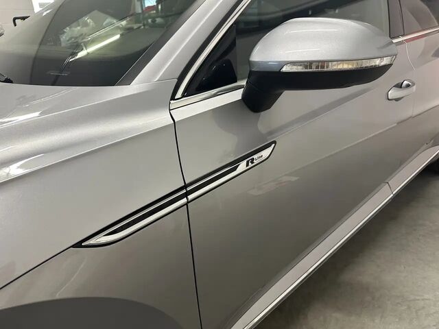 Фольксваген Arteon 2020 у Європі на Automoto.ua Срібний Фольксваген Arteon, об'ємом двигуна 1.98 л та пробігом 99 тис. км за 40589 $, фото 11 на Automoto.ua