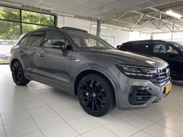 Фольксваген Туарег 2020 у Європі на Automoto.ua Сірий Фольксваген Туарег, об'ємом двигуна 3 л та пробігом 70 тис. км за 61485 $, фото 4 на Automoto.ua