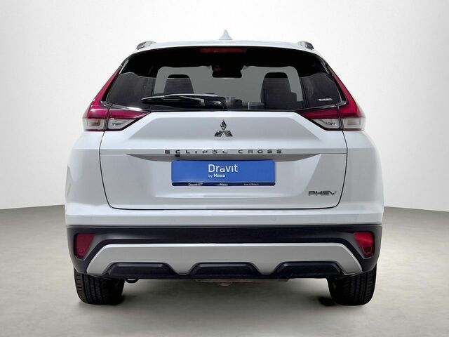 Міцубісі Eclipse Cross 2022 у Європі на Automoto.ua Білий Міцубісі Eclipse Cross, об'ємом двигуна 2.36 л та пробігом 62 тис. км за 25195 $, фото 4 на Automoto.ua