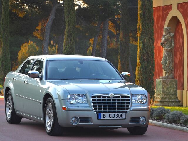 Крайслер 300, Седан 2005 - н.в. 6.1 i V8 16V SRT-8