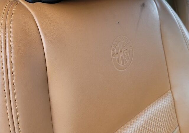 Альфа Ромео Giulietta, об'ємом двигуна 1.96 л та пробігом 149 тис. км за 3024 $, фото 8 на Automoto.ua