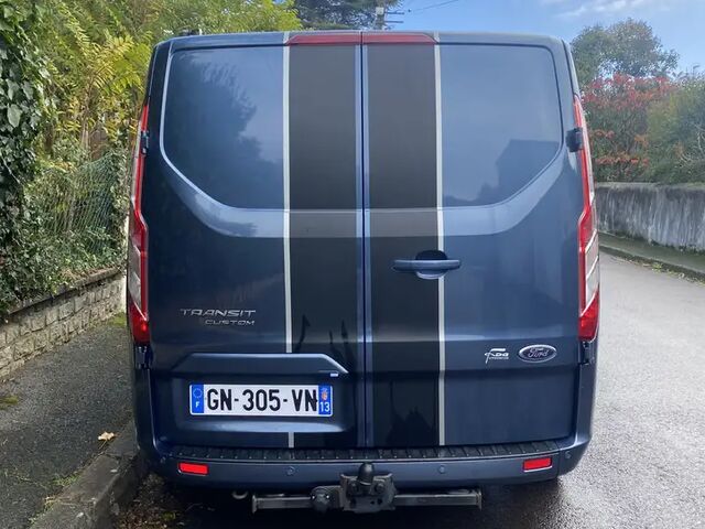 Форд Транзит Кастом 2023 в Европе на Automoto.ua Форд Транзит Кастом, объемом двигателя 2 л и пробегом 39 тыс. км за 38486 $, фото 5 на Automoto.ua