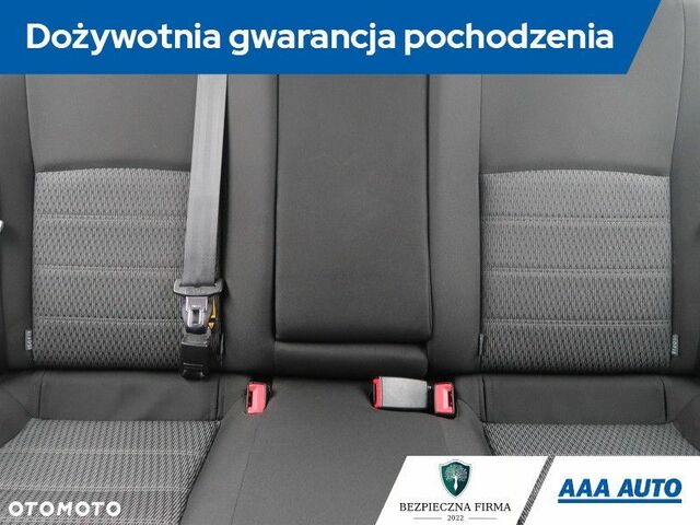 Тойота Авенсіс, об'ємом двигуна 1.8 л та пробігом 159 тис. км за 9935 $, фото 10 на Automoto.ua