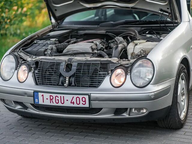 Мерседес ЦЛК-Клас 1997 у Європі на Automoto.ua Сірий Мерседес ЦЛК-Клас, об'ємом двигуна 2.3 л та пробігом 173 тис. км за 15900 $, фото 13 на Automoto.ua