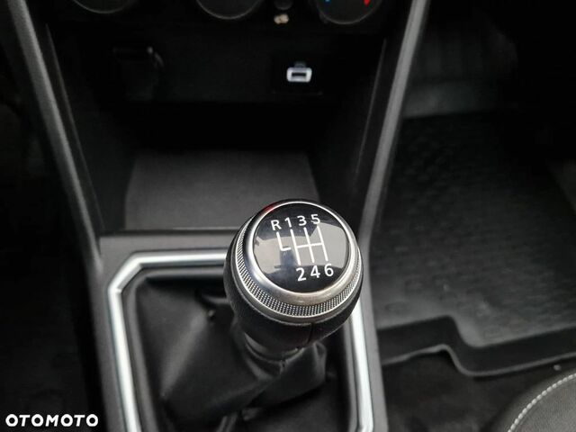 Дачия Логан 2021 в Европе на Automoto.ua Белый Дачия Логан, объемом двигателя 0.9 л и пробегом 141 тыс. км за 36900 $, фото 26 на Automoto.ua