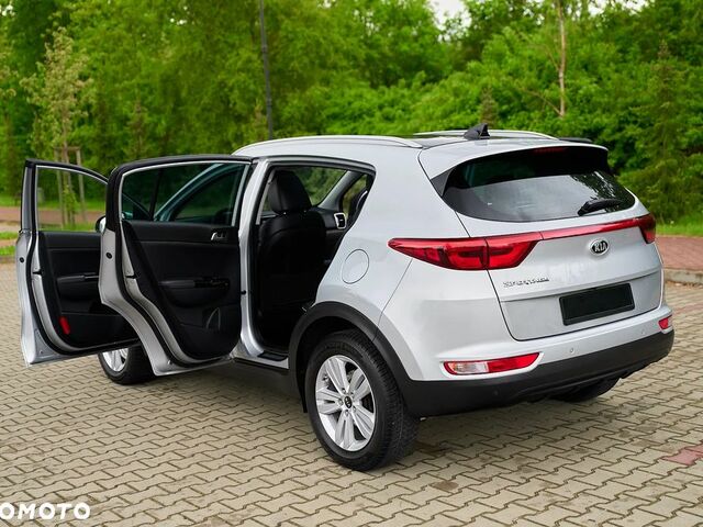 Киа Sportage, объемом двигателя 1.69 л и пробегом 178 тыс. км за 12937 $, фото 15 на Automoto.ua