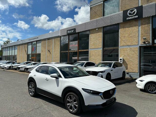 Белый Мазда CX-30, объемом двигателя 2 л и пробегом 70 тыс. км за 23876 $, фото 2 на Automoto.ua