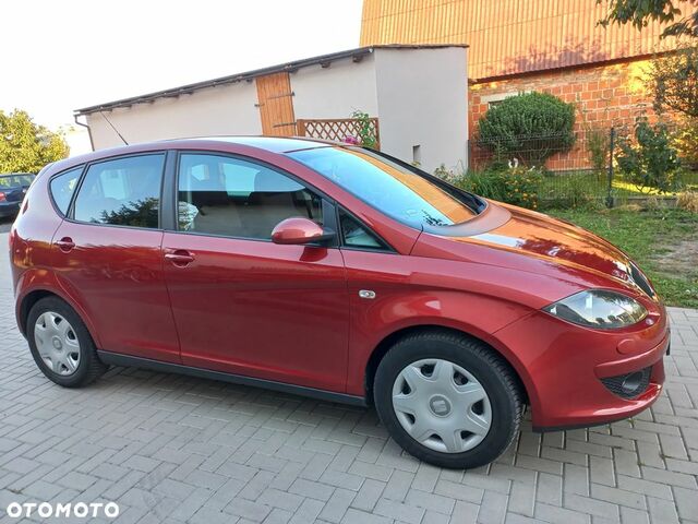 Сеат Altea, об'ємом двигуна 1.6 л та пробігом 232 тис. км за 2570 $, фото 1 на Automoto.ua