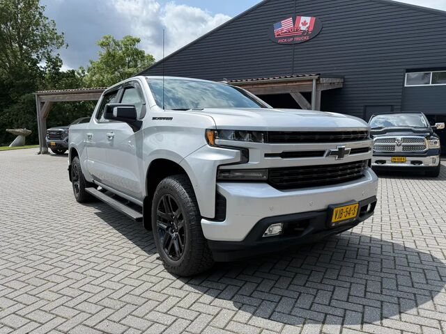 Шевроле Сильверадо 2021 в Европе на Automoto.ua Серый Шевроле Сильверадо, объемом двигателя 3 л и пробегом 148 тыс. км за 48792 $, фото 1 на Automoto.ua