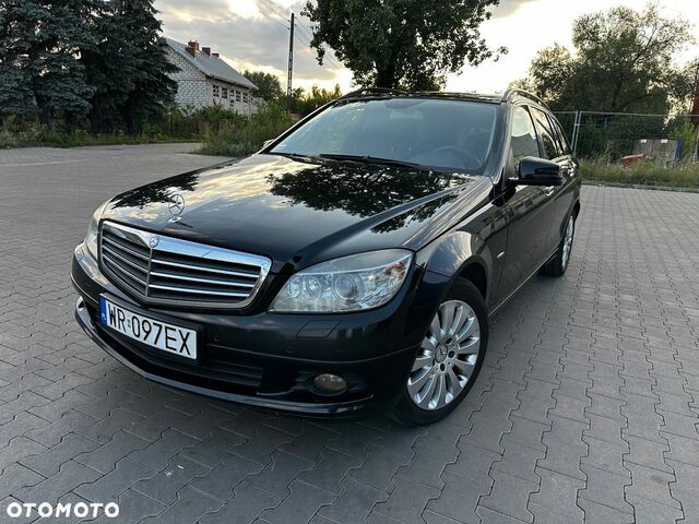 Мерседес Ц-Клас 2009 у Європі на Automoto.ua Чорний Мерседес Ц-Клас, об'ємом двигуна 2.14 л та пробігом 224 тис. км за 22000 $, фото 13 на Automoto.ua